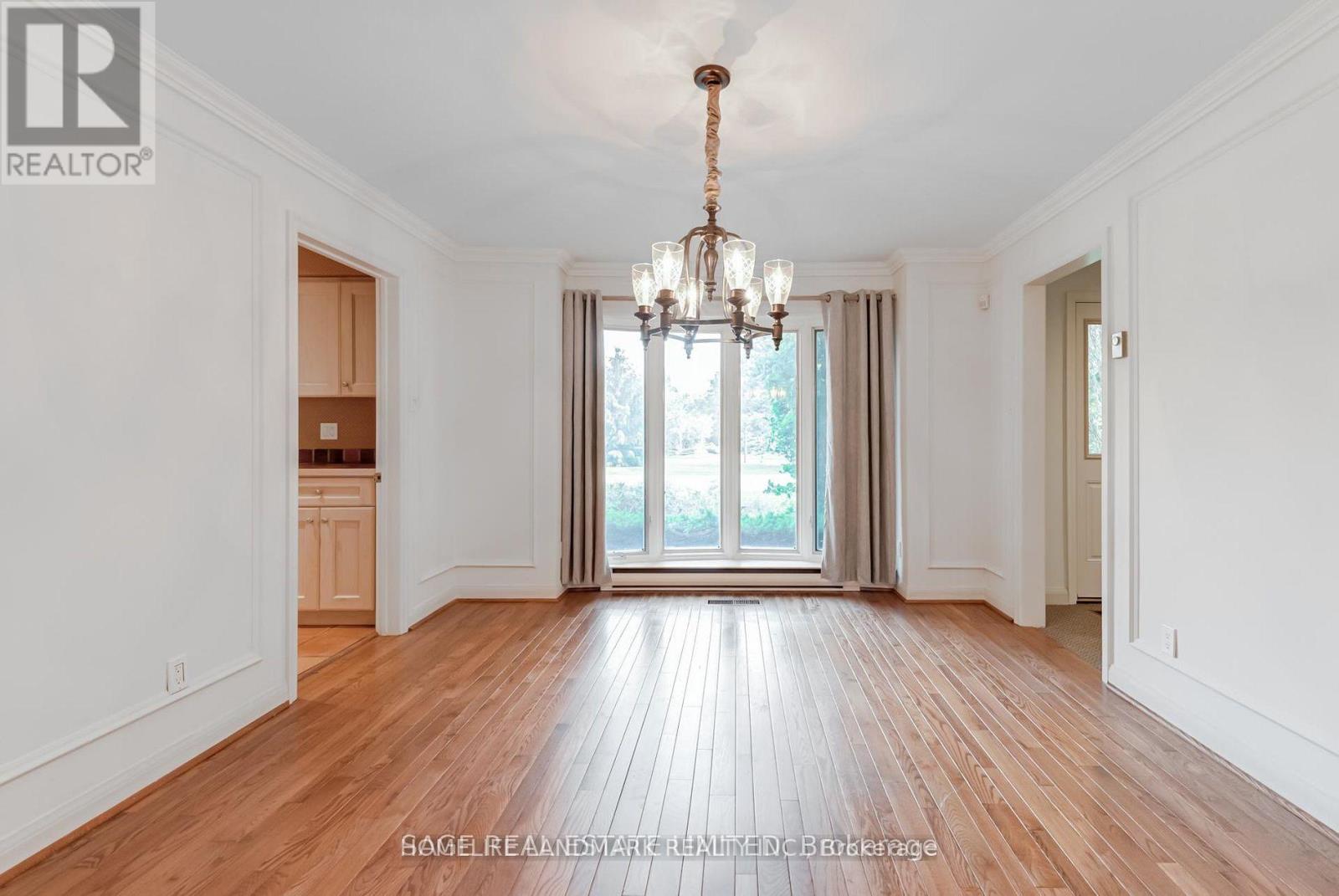 69 Fairway Heights Drive, Markham (Bayview Fairway-Bayview Country Club Estates), Ontario  L3T 3A7 - Photo 8 - N13693186
