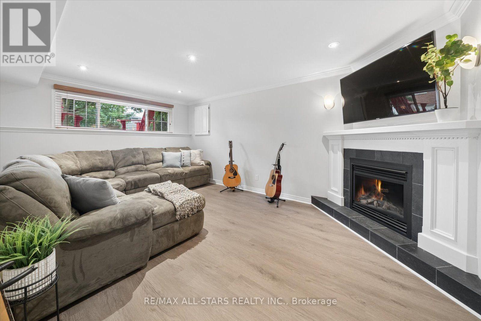 31 Crown Crescent, Bradford West Gwillimbury, Ontario  L3Z 2M7 - Photo 27 - N13693222