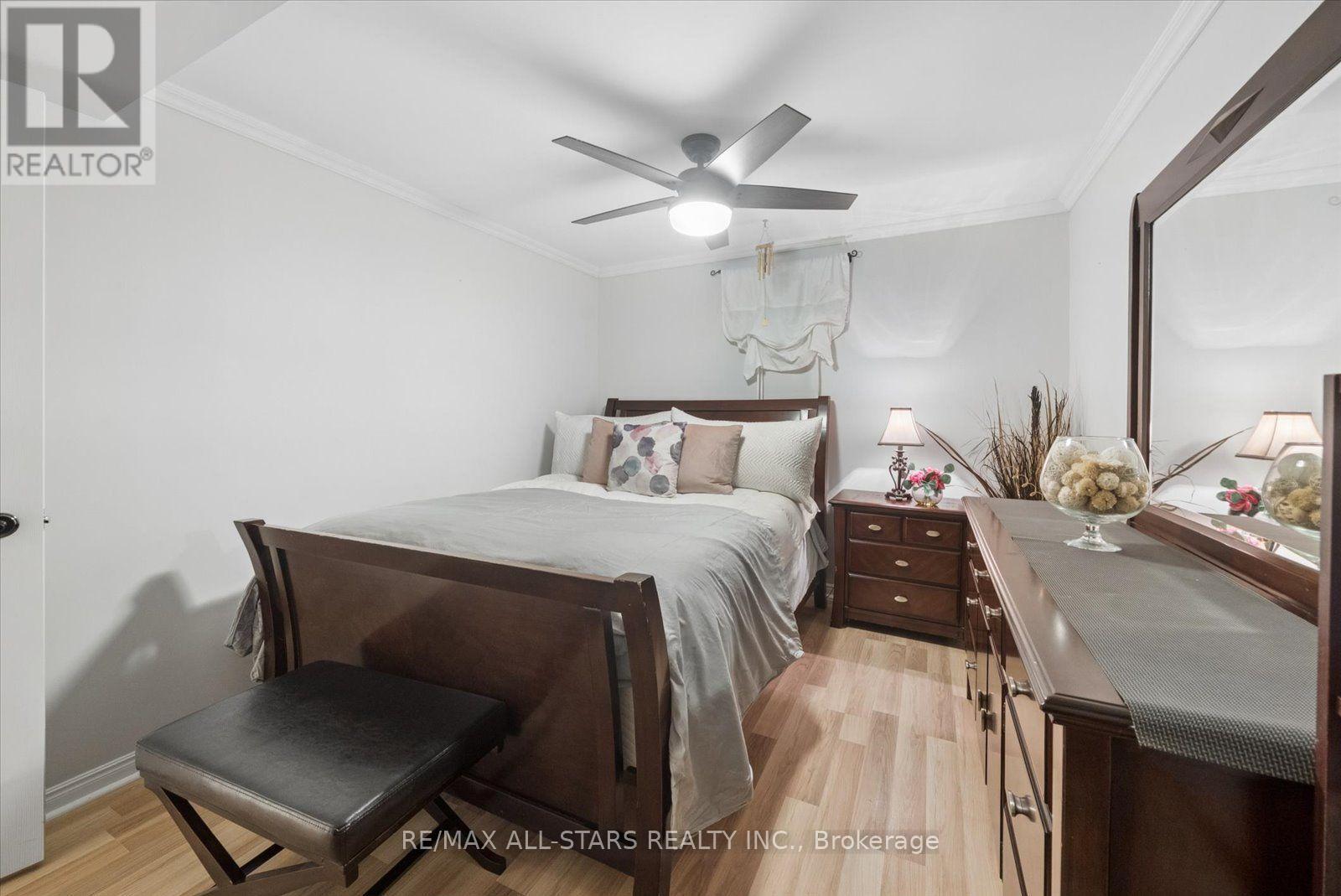 31 Crown Crescent, Bradford West Gwillimbury, Ontario  L3Z 2M7 - Photo 30 - N13693222
