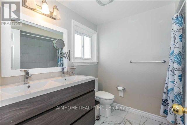 34 Hagerman Boulevard, Markham (Unionville), Ontario  L3R 2A7 - Photo 15 - N13693256