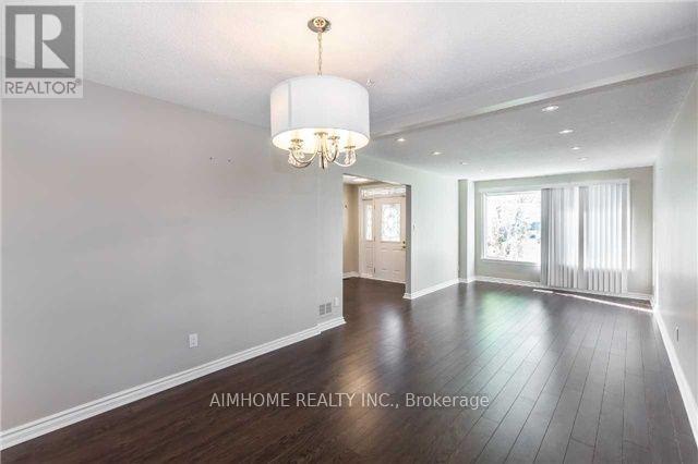 34 Hagerman Boulevard, Markham (Unionville), Ontario  L3R 2A7 - Photo 3 - N13693256