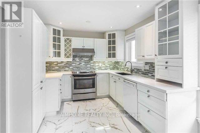 34 Hagerman Boulevard, Markham (Unionville), Ontario  L3R 2A7 - Photo 4 - N13693256