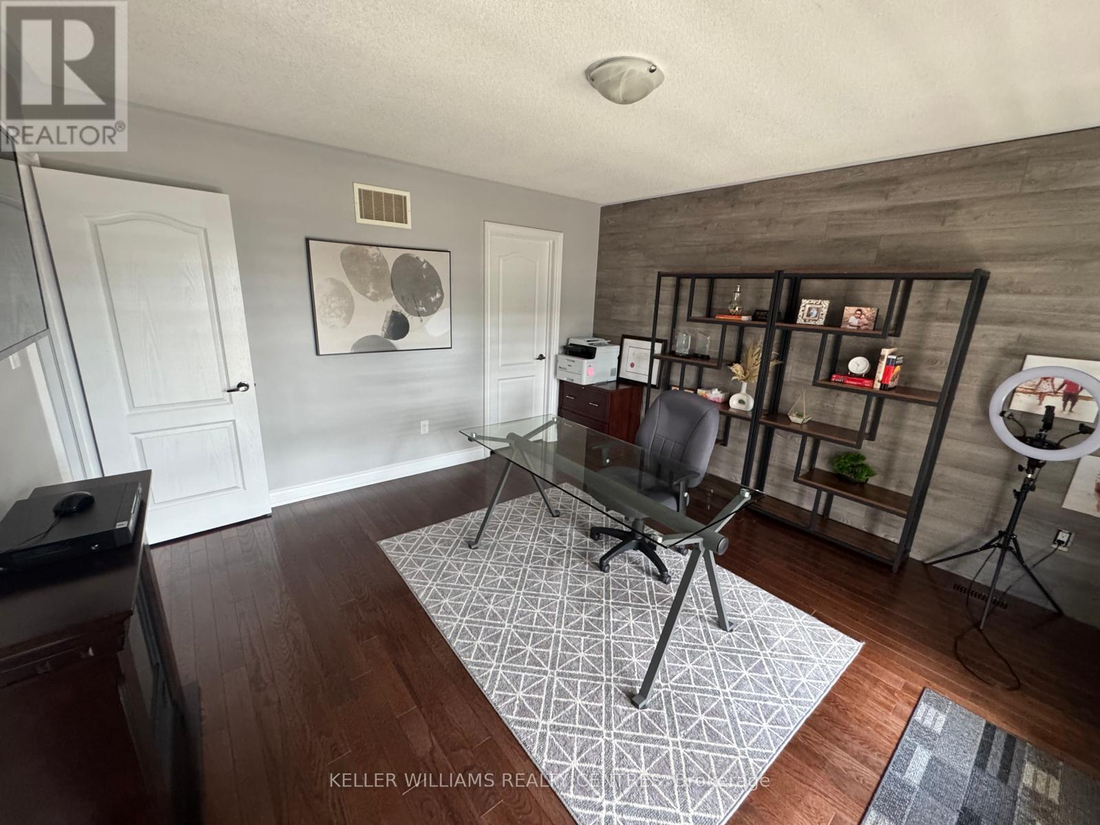 2 Creekland Avenue N, Whitchurch-Stouffville, Ontario  L4A 1T8 - Photo 27 - N13693308