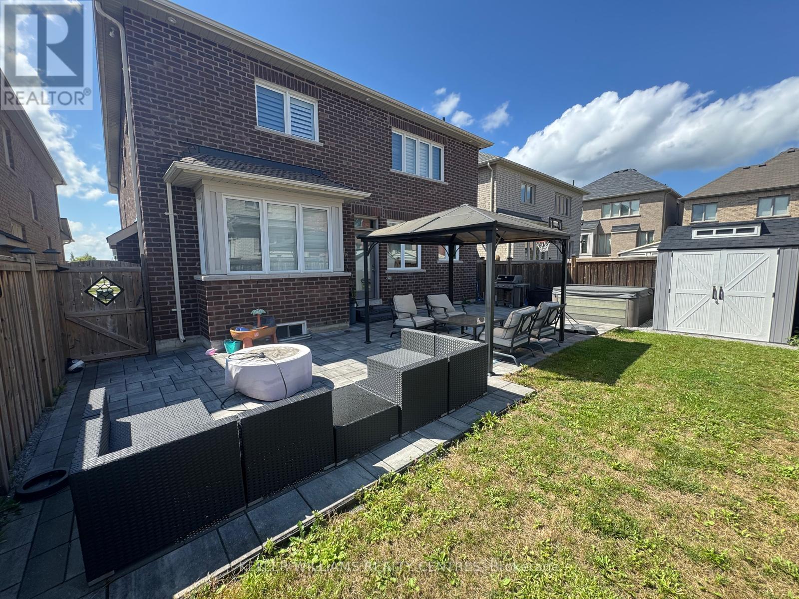 2 Creekland Avenue N, Whitchurch-Stouffville, Ontario  L4A 1T8 - Photo 6 - N13693308