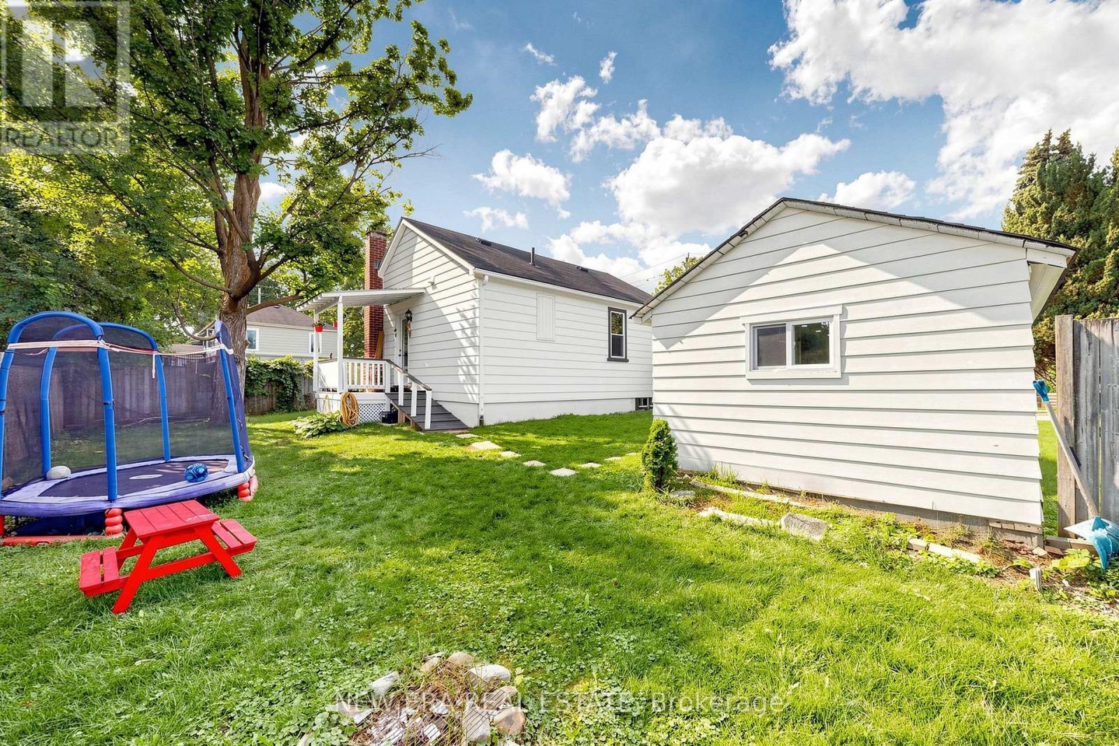 247 Muriel Street, Newmarket, Ontario  L3Y 3N2 - Photo 35 - N13693322