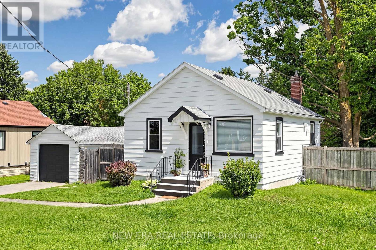 247 Muriel Street, Newmarket, Ontario  L3Y 3N2 - Photo 4 - N13693322