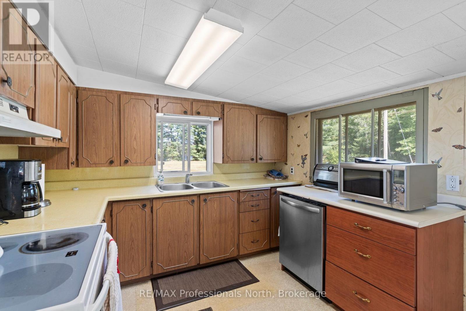 1014 Log Cabin Lane, Dysart Et Al, Ontario  K0M 1S0 - Photo 11 - X13693122