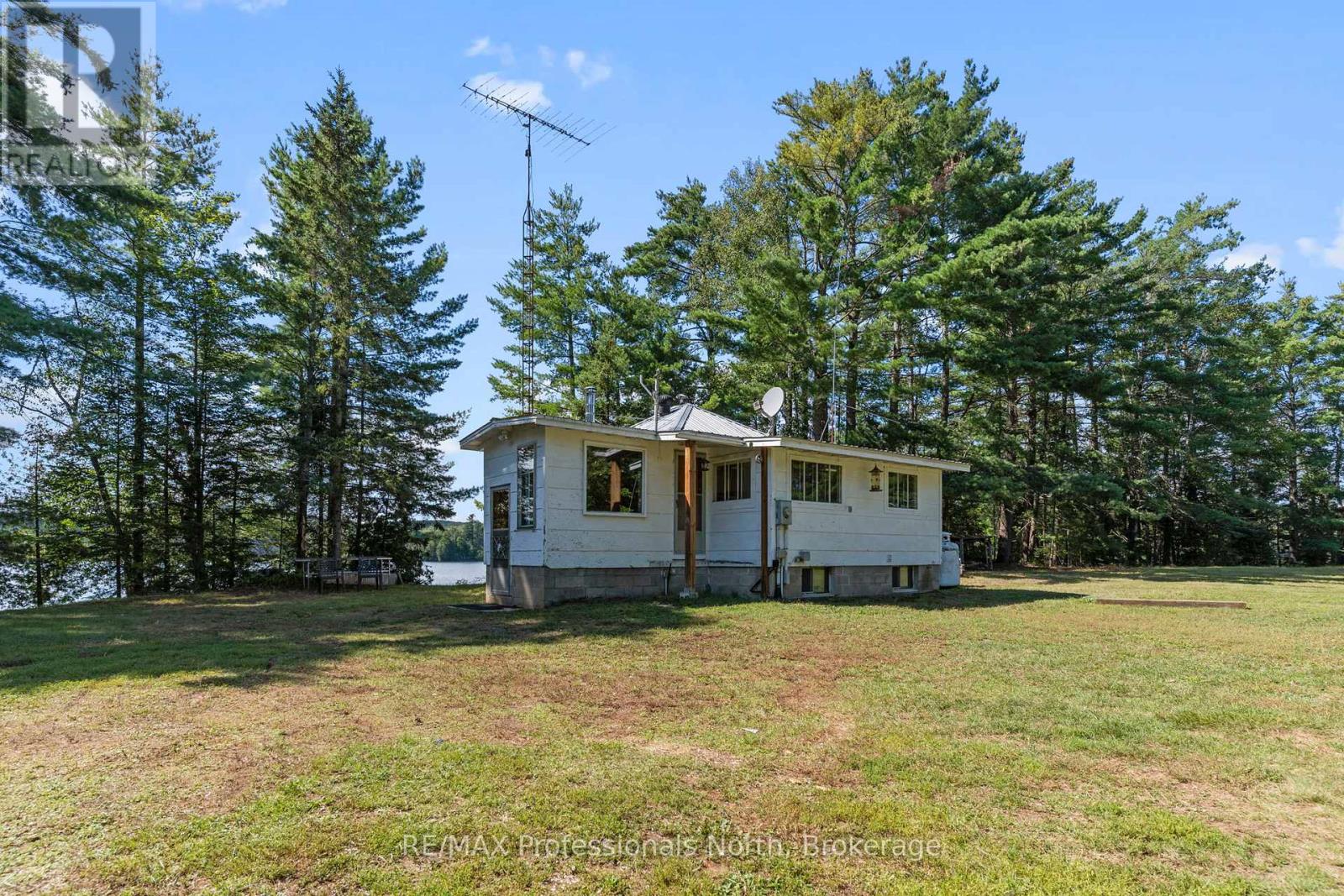 1014 Log Cabin Lane, Dysart Et Al, Ontario  K0M 1S0 - Photo 8 - X13693122