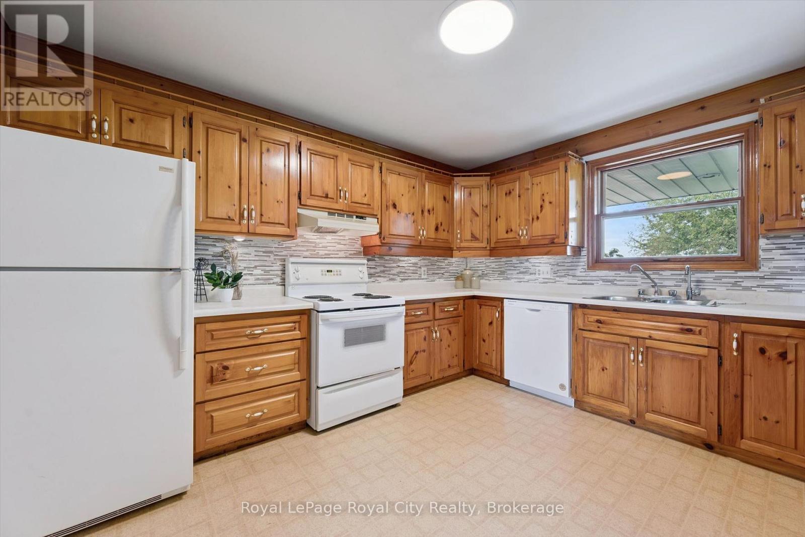 7689 Second Line, Centre Wellington, Ontario  N0B 1S0 - Photo 10 - X13693162