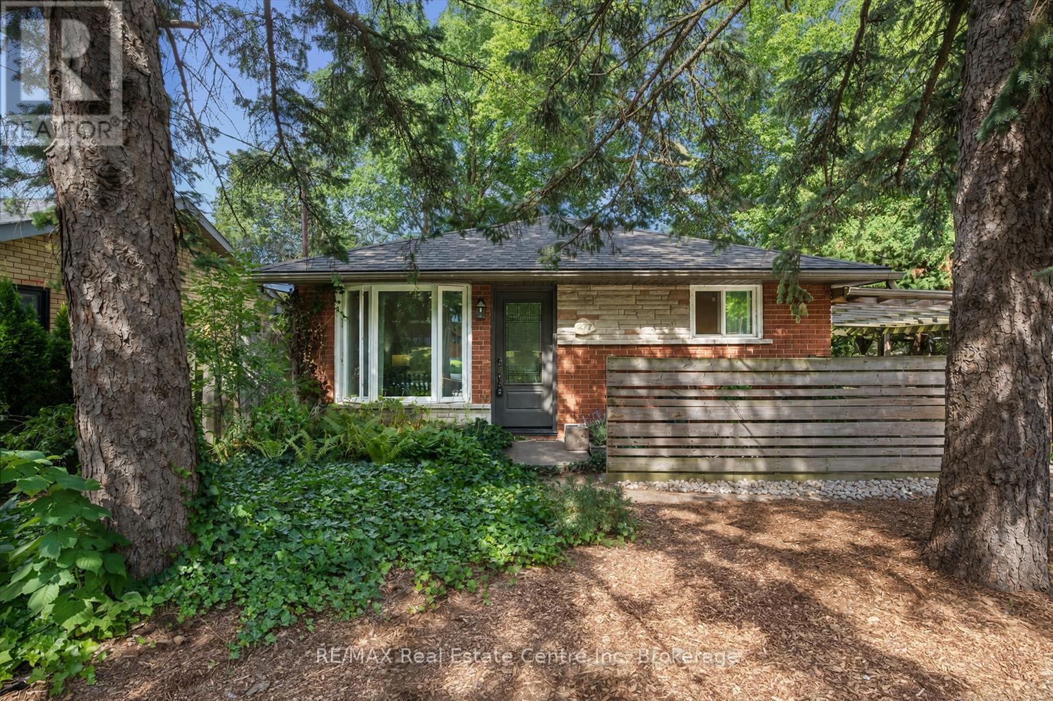 277 KATHLEEN STREET, Guelph, Ontario
