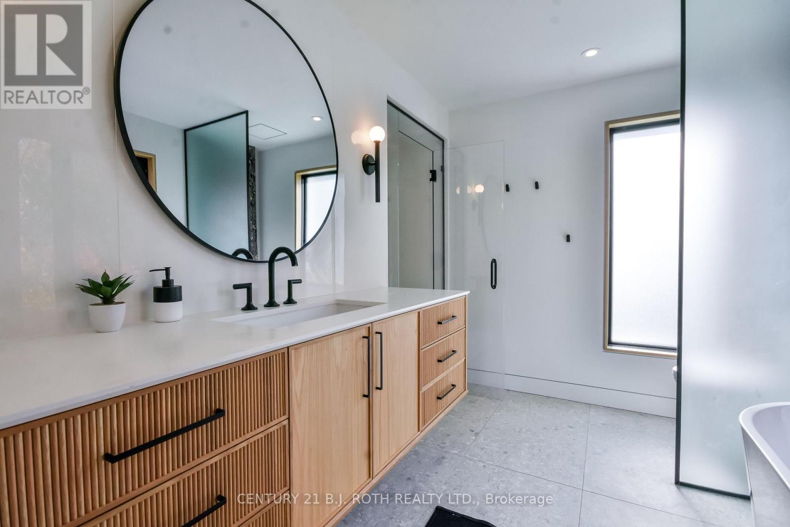 20 Weldon Street, Barrie, Ontario  L4M 4J4 - Photo 17 - S13693264