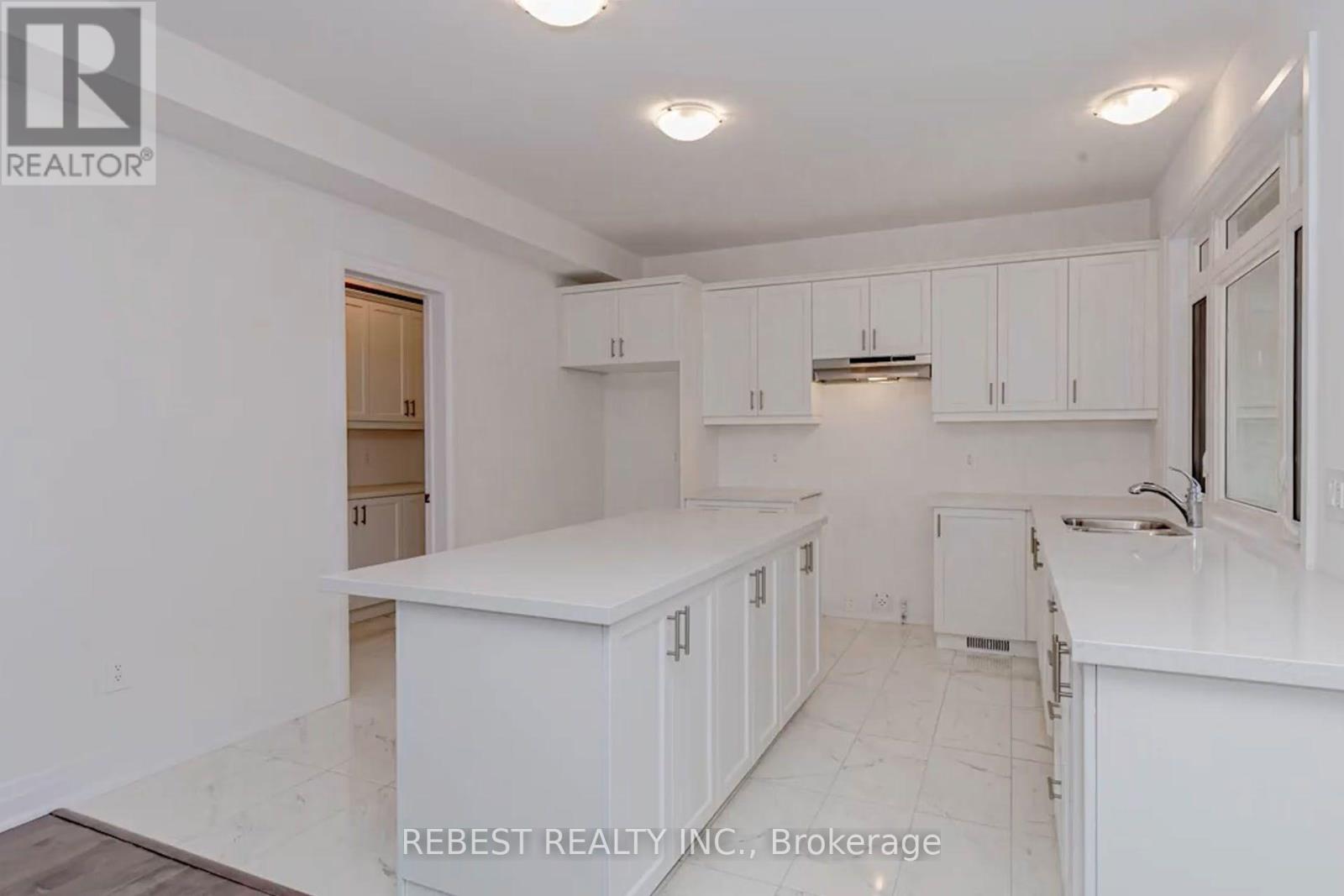 46 Franklin Trail, Barrie, Ontario  L9J 0B1 - Photo 14 - S13693302