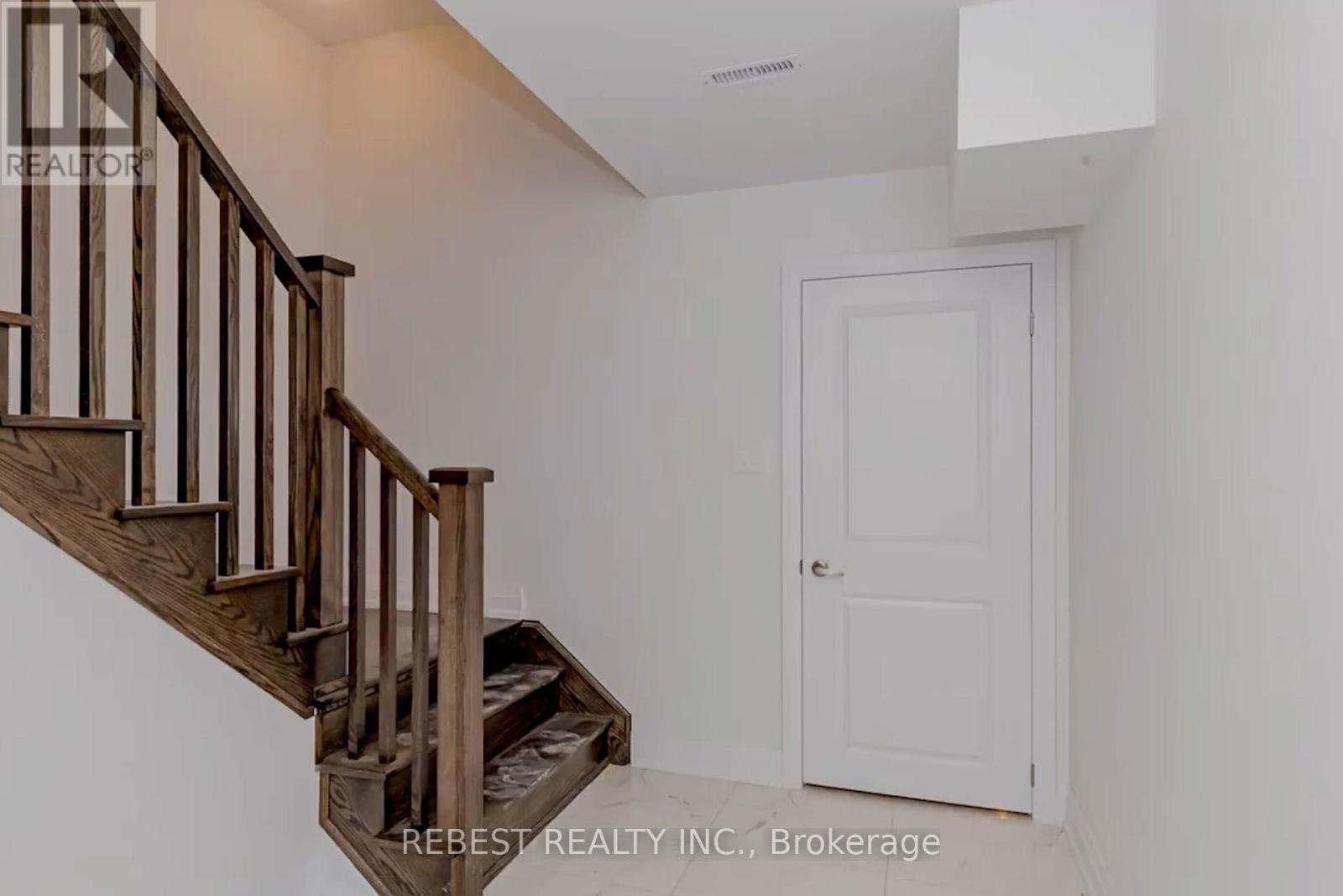 46 Franklin Trail, Barrie, Ontario  L9J 0B1 - Photo 44 - S13693302