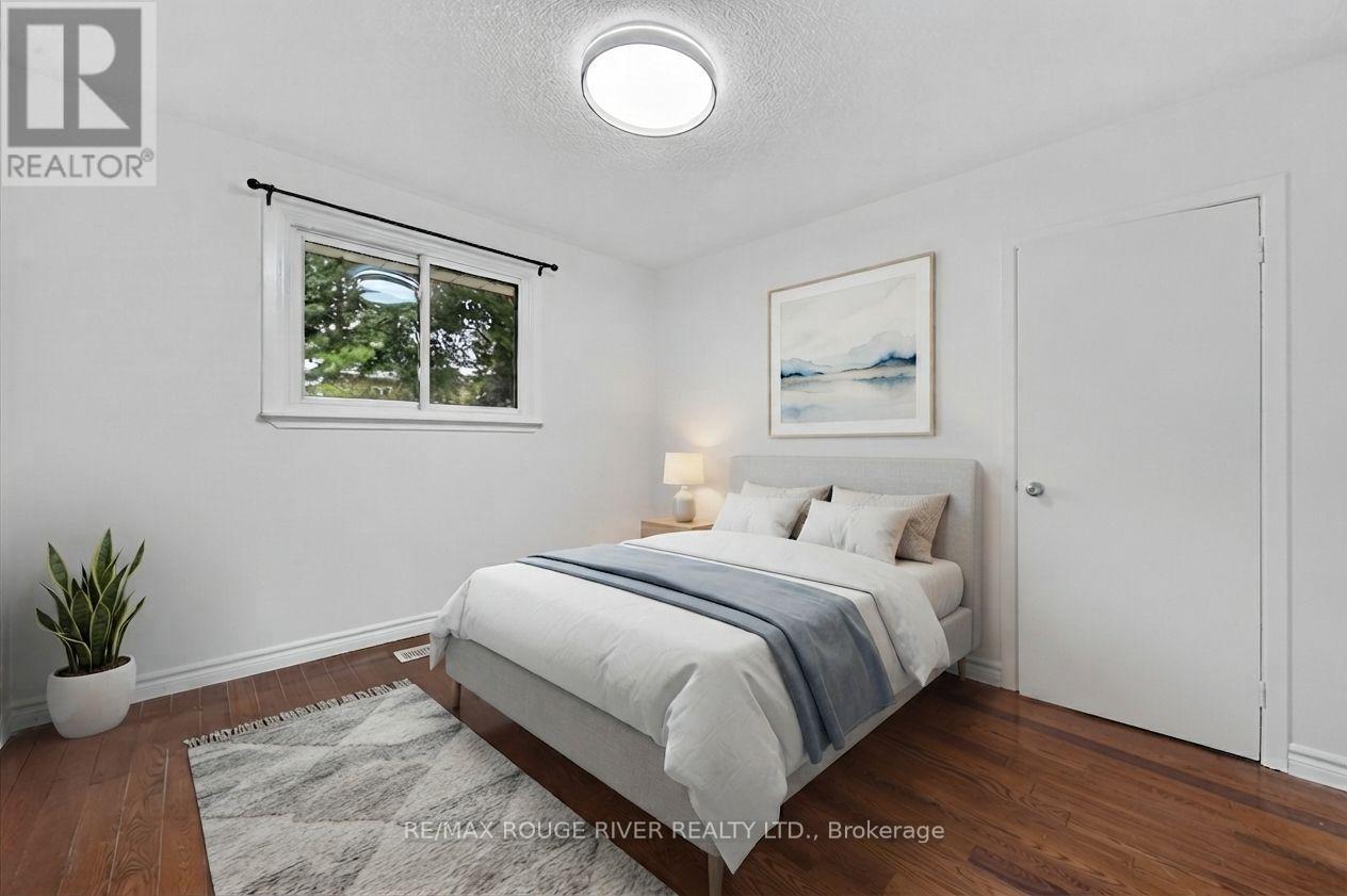 30 Scarboro Avenue, Toronto, Ontario  M1C 1M3 - Photo 11 - E13676834