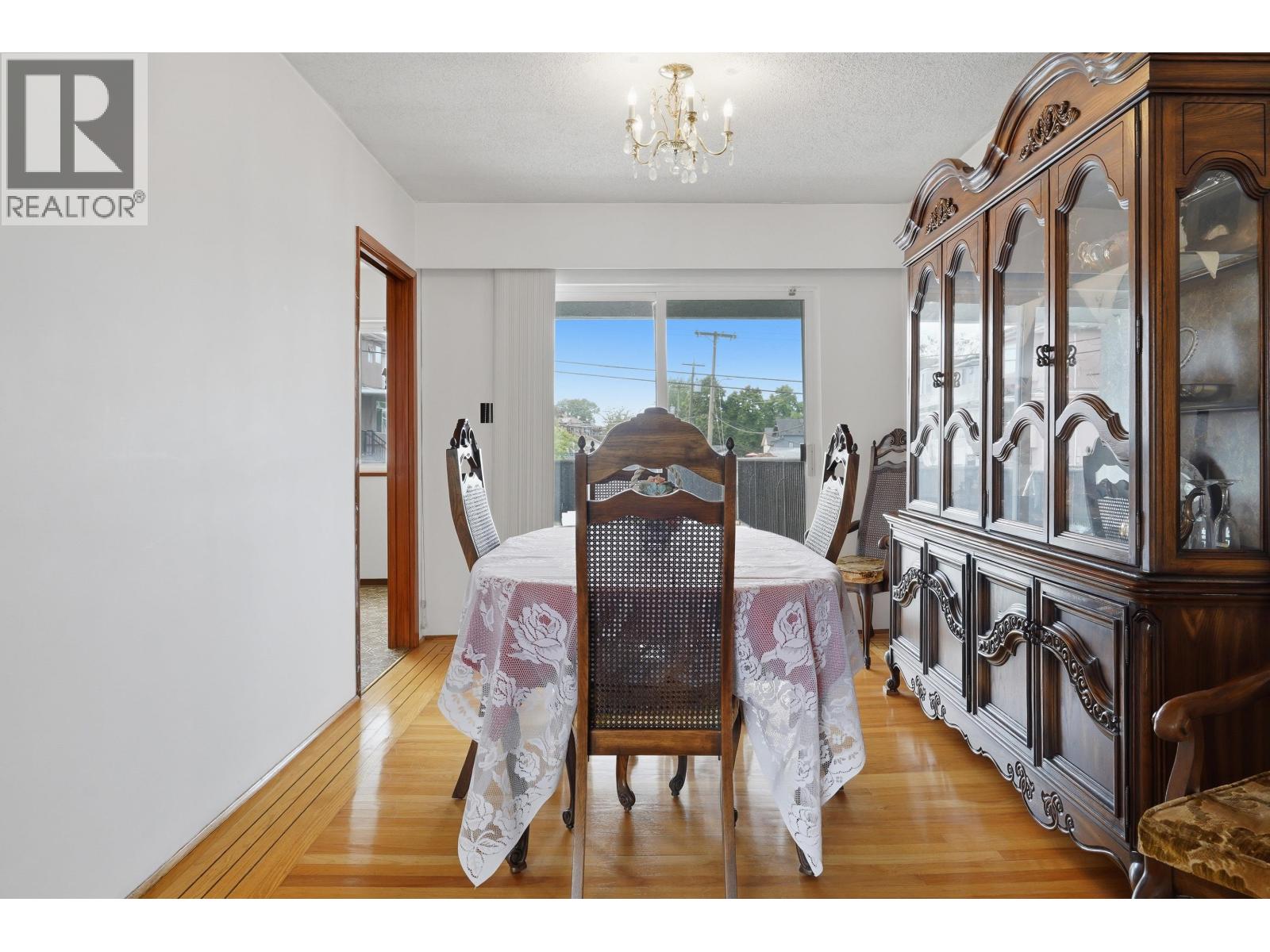 3063 Renfrew Street, Vancouver, British Columbia  V5M 3K7 - Photo 11 - R3131433