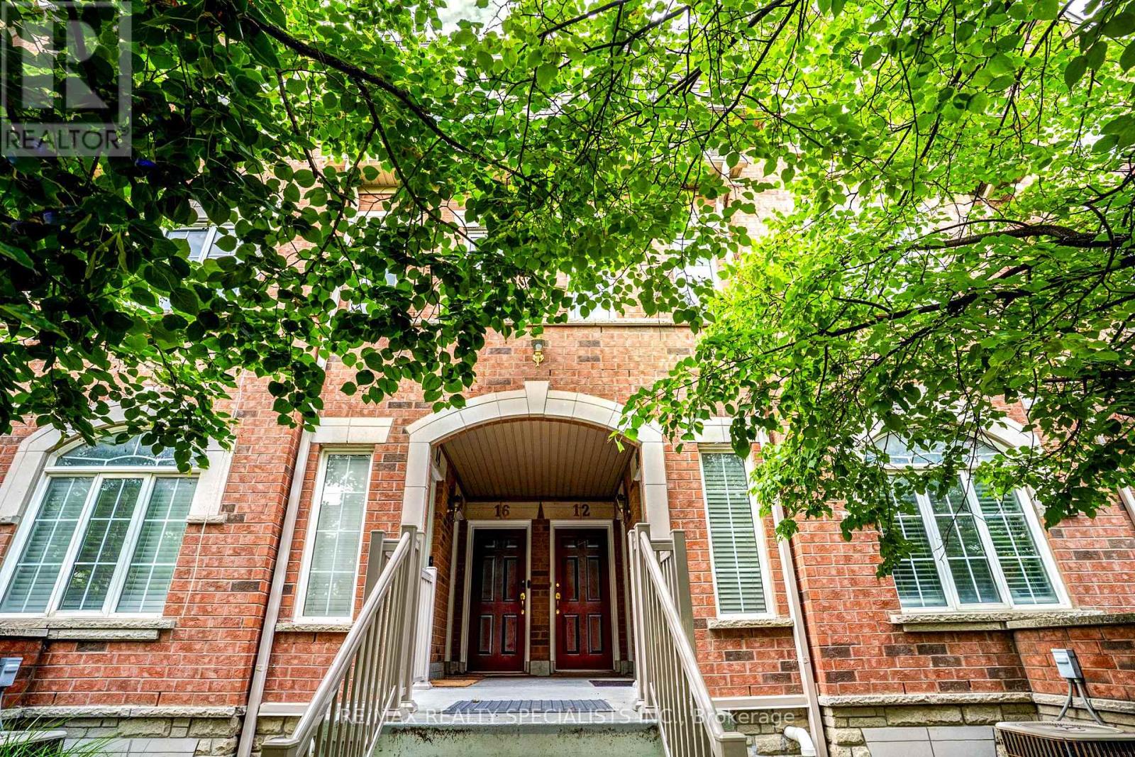 11 - 615 Shoreline Drive, Mississauga, Ontario  L5B 4K4 - Photo 3 - W13693166