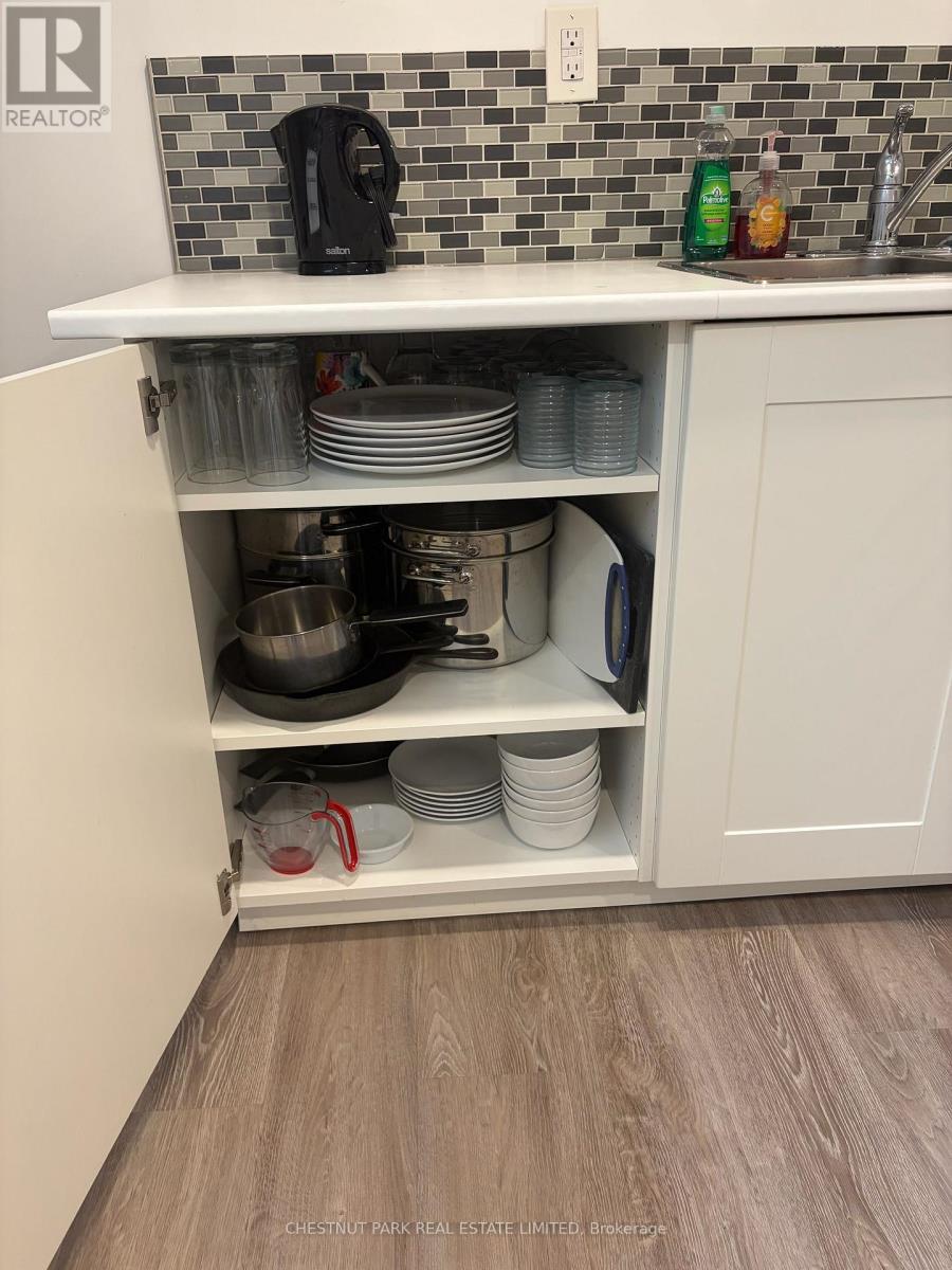 15 Denison Road E, Toronto, Ontario  M9N 1B6 - Photo 14 - W13693200