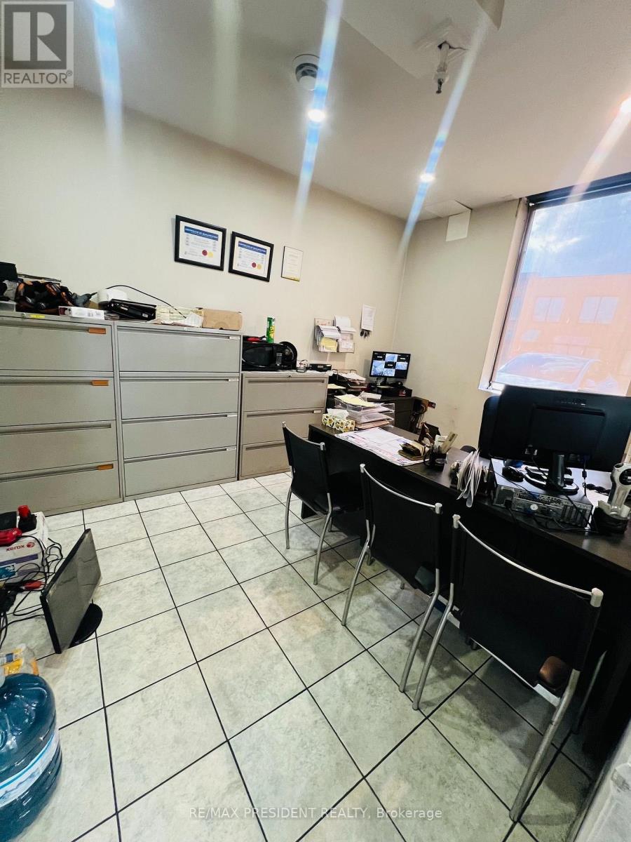 17 - 6731 Columbus Road, Mississauga, Ontario  L5T 2M4 - Photo 4 - W13693226