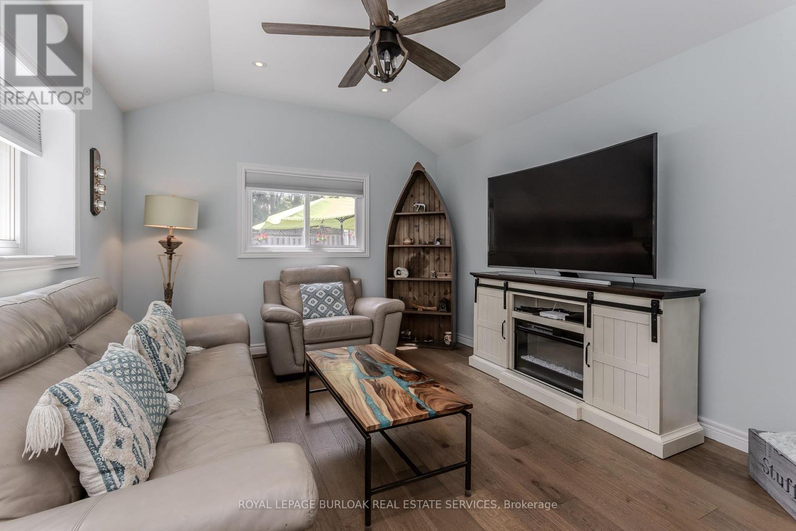 2124 Sandringham Drive, Burlington, Ontario  L7P 1L9 - Photo 14 - W13693228