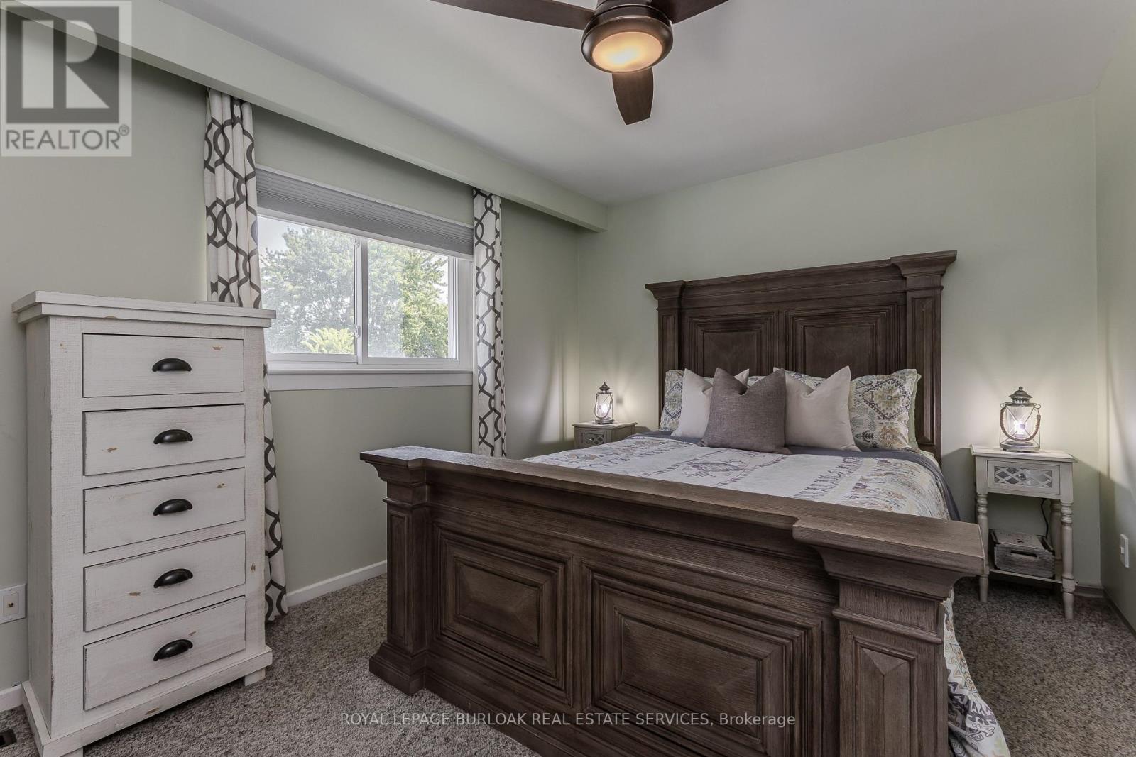 2124 Sandringham Drive, Burlington, Ontario  L7P 1L9 - Photo 15 - W13693228