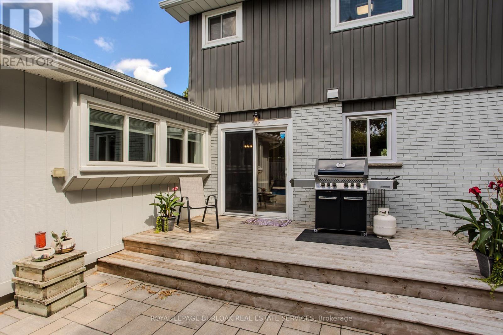 2124 Sandringham Drive, Burlington, Ontario  L7P 1L9 - Photo 25 - W13693228