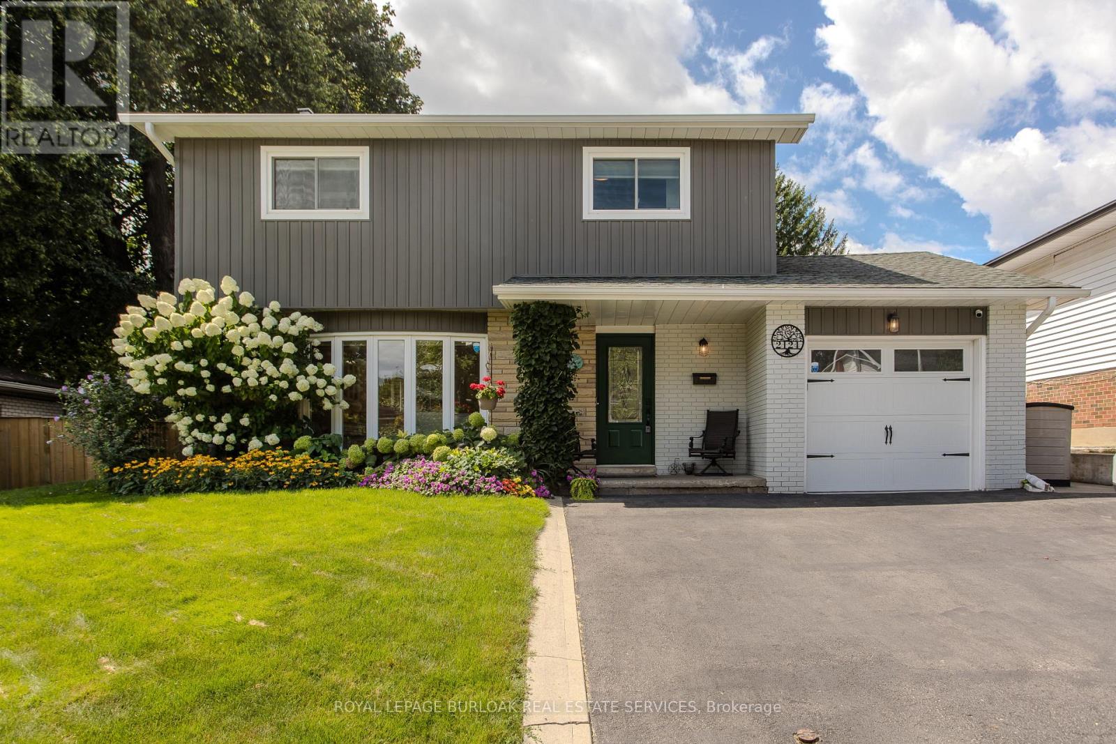 2124 Sandringham Drive, Burlington, Ontario  L7P 1L9 - Photo 27 - W13693228