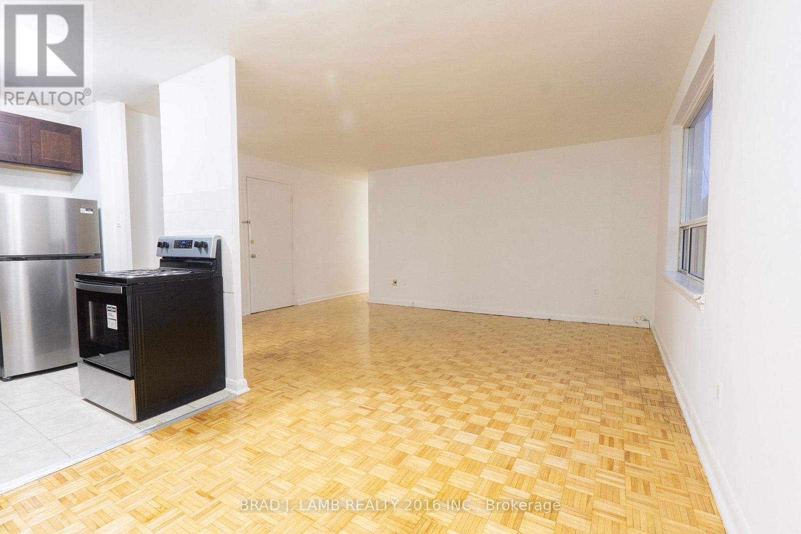 406 - 4 Hill Heights Road, Toronto, Ontario  M8Y 1Z1 - Photo 4 - W13693248