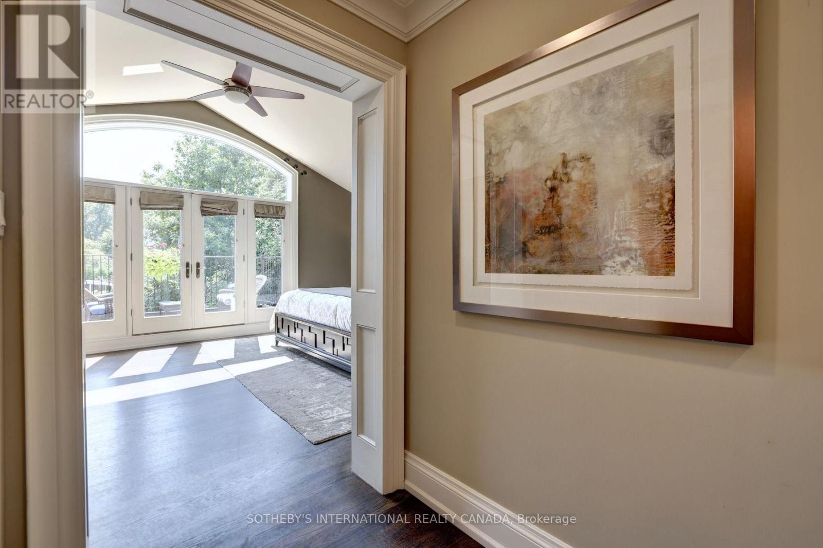 32 Oakwood Avenue S, Mississauga, Ontario  L5G 3L3 - Photo 22 - W13693266