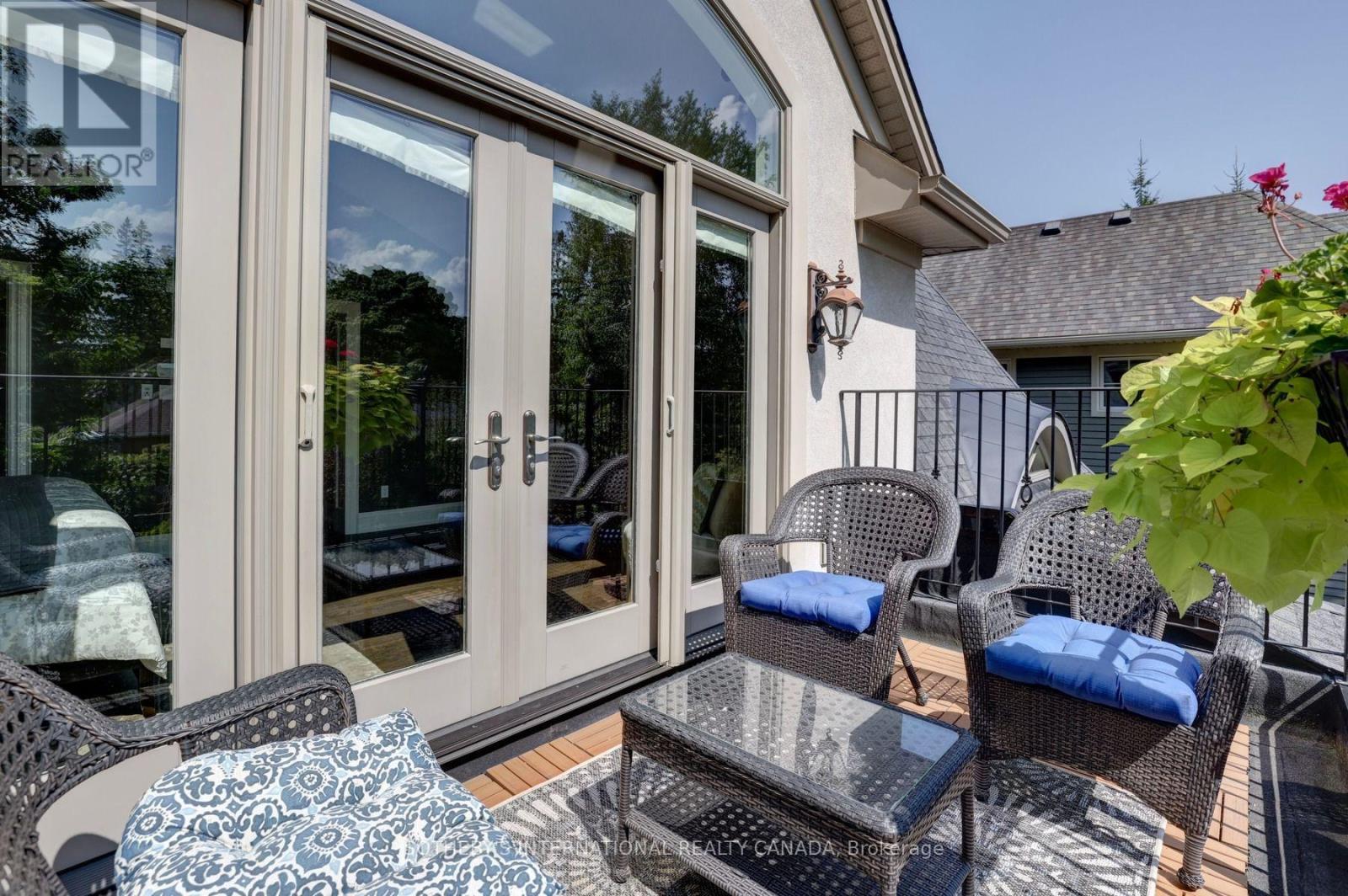 32 Oakwood Avenue S, Mississauga, Ontario  L5G 3L3 - Photo 26 - W13693266