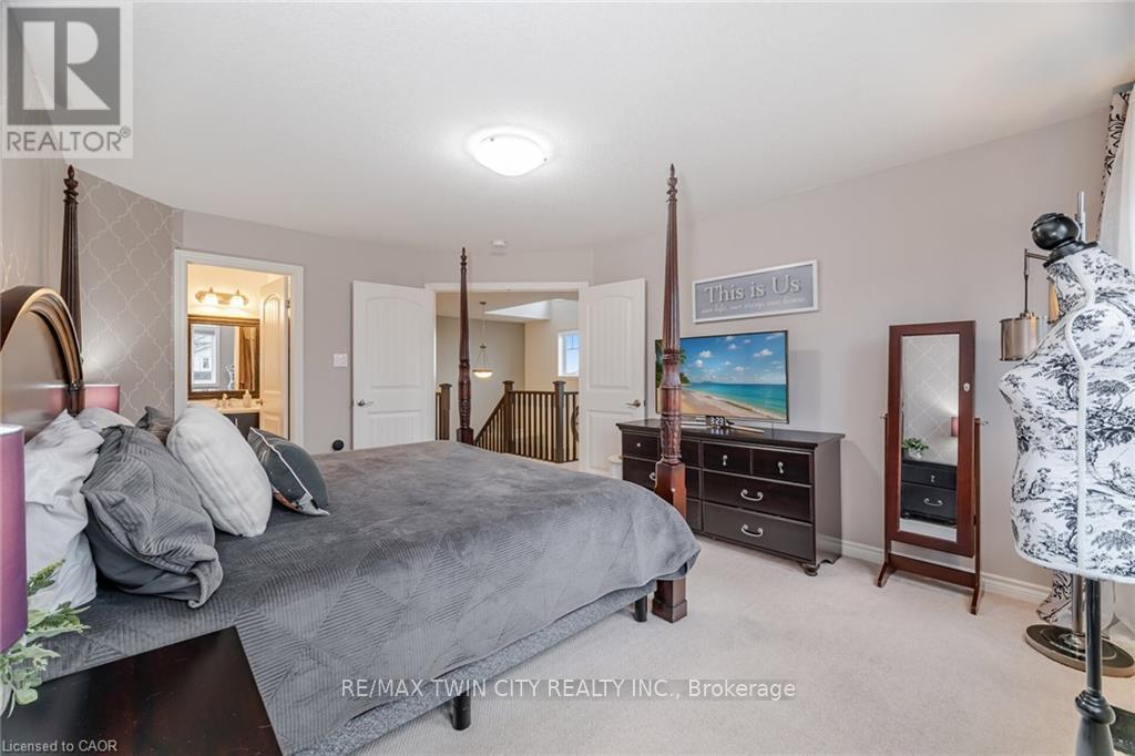 387 Gravel Ridge Trail, Kitchener, Ontario  N2E 0B9 - Photo 23 - X13693136