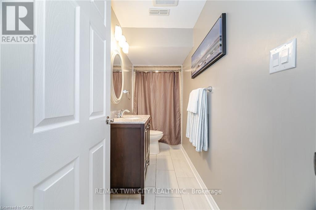387 Gravel Ridge Trail, Kitchener, Ontario  N2E 0B9 - Photo 42 - X13693136