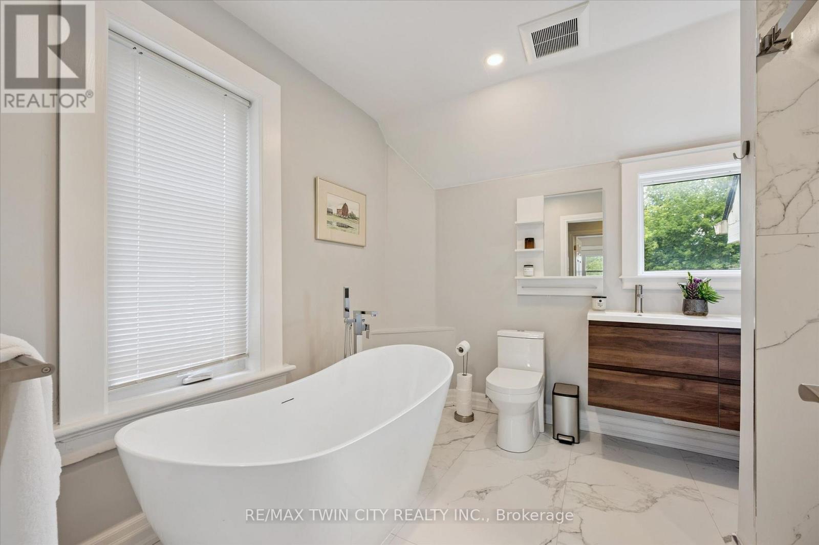 40 Madison Avenue S, Kitchener, Ontario  N2G 3M5 - Photo 29 - X13693202