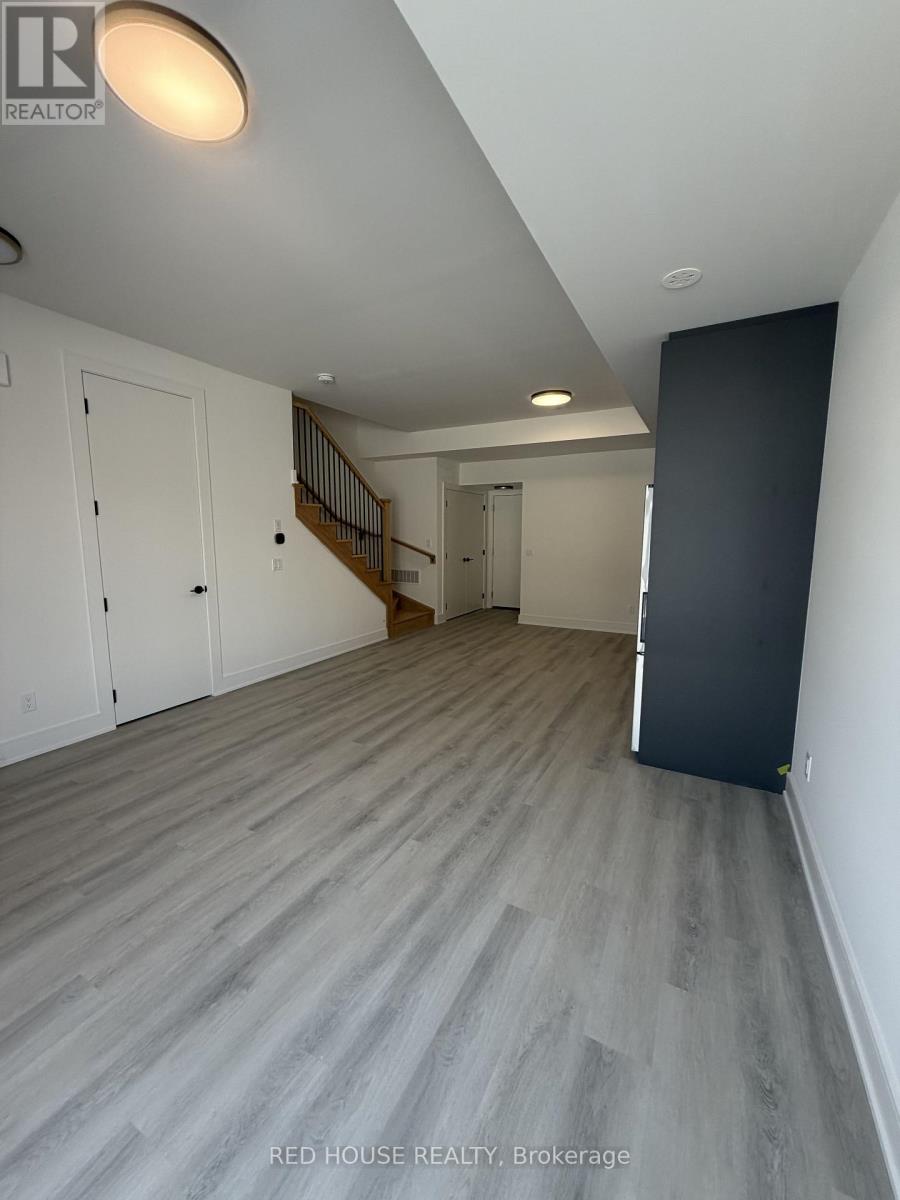 39 Everett Common, St. Catharines, Ontario  L2P 0H1 - Photo 4 - X13693216