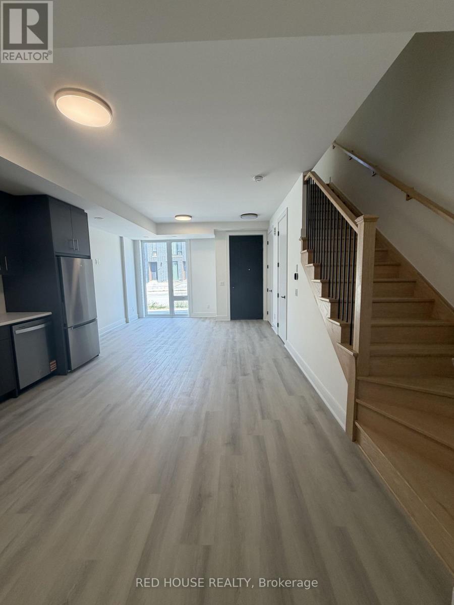 39 EVERETT COMMON