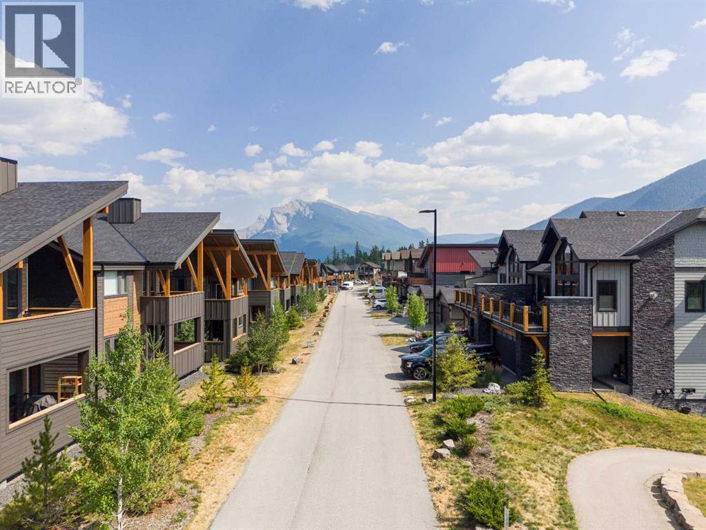 202g, 209 Stewart Creek Rise, Canmore, Alberta  T1W 0N9 - Photo 3 - A2332268