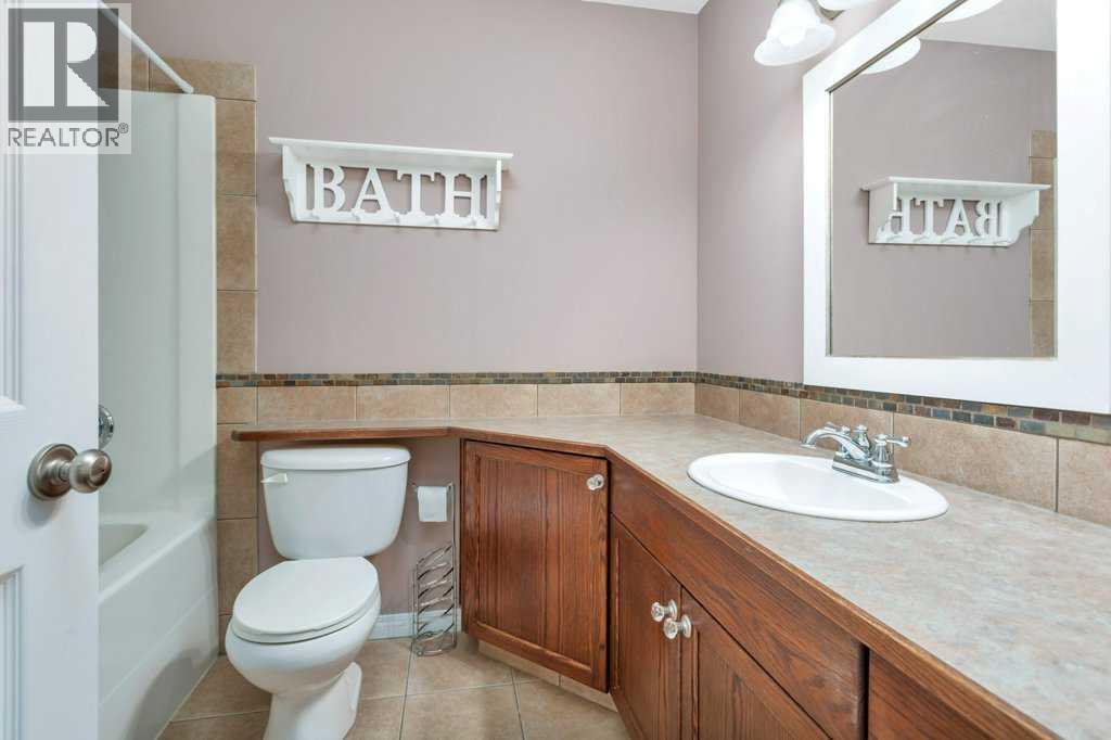 19 Lougheed Close, Red Deer, Alberta  T4R 3L8 - Photo 25 - A2327869