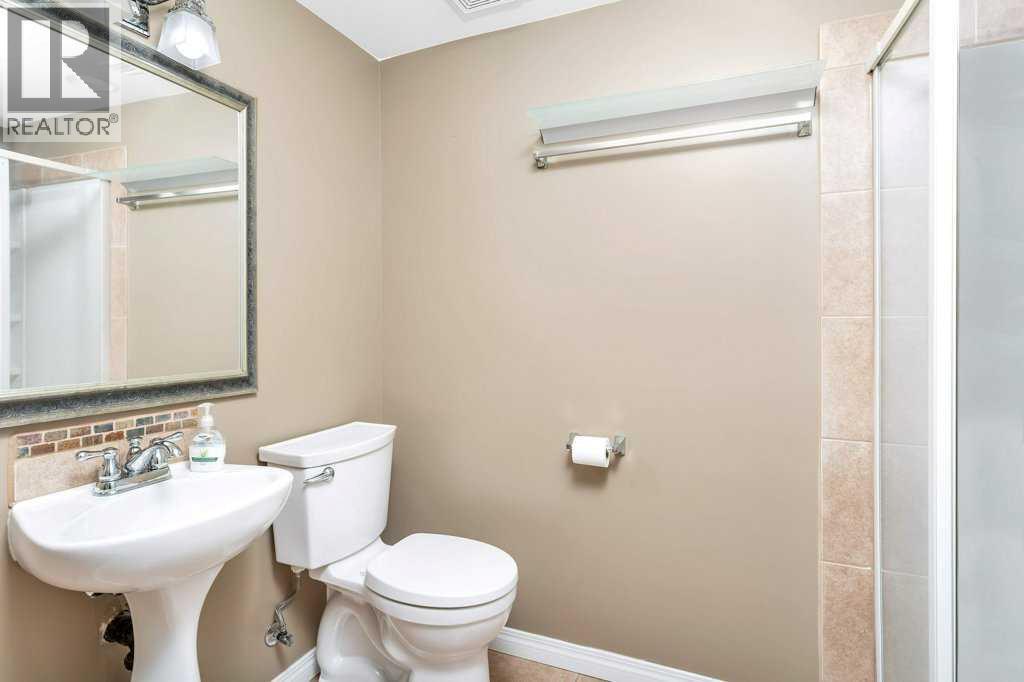 19 Lougheed Close, Red Deer, Alberta  T4R 3L8 - Photo 33 - A2327869