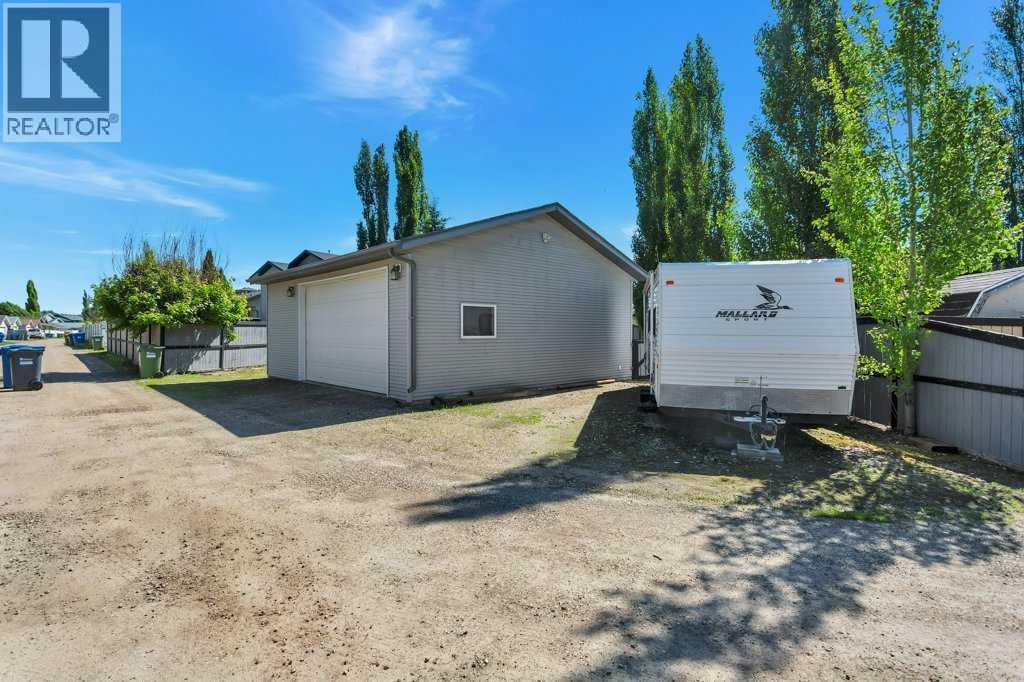 19 Lougheed Close, Red Deer, Alberta  T4R 3L8 - Photo 42 - A2327869