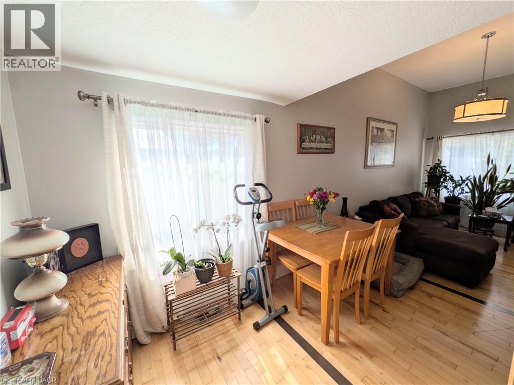 7 Campbell Avenue, Hamilton, Ontario  L8L 2M7 - Photo 12 - 40856725