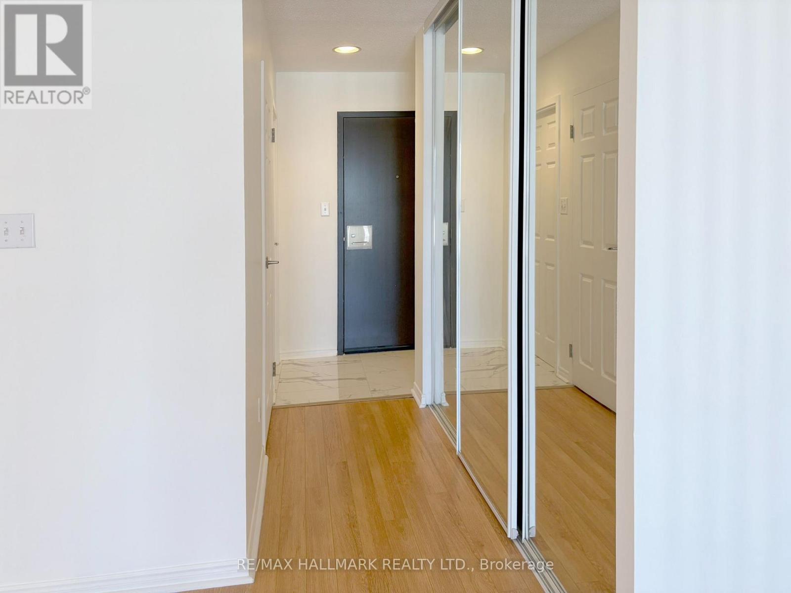 3206 - 25 The Esplanade, Toronto, Ontario  M5E 1W5 - Photo 14 - C13693284
