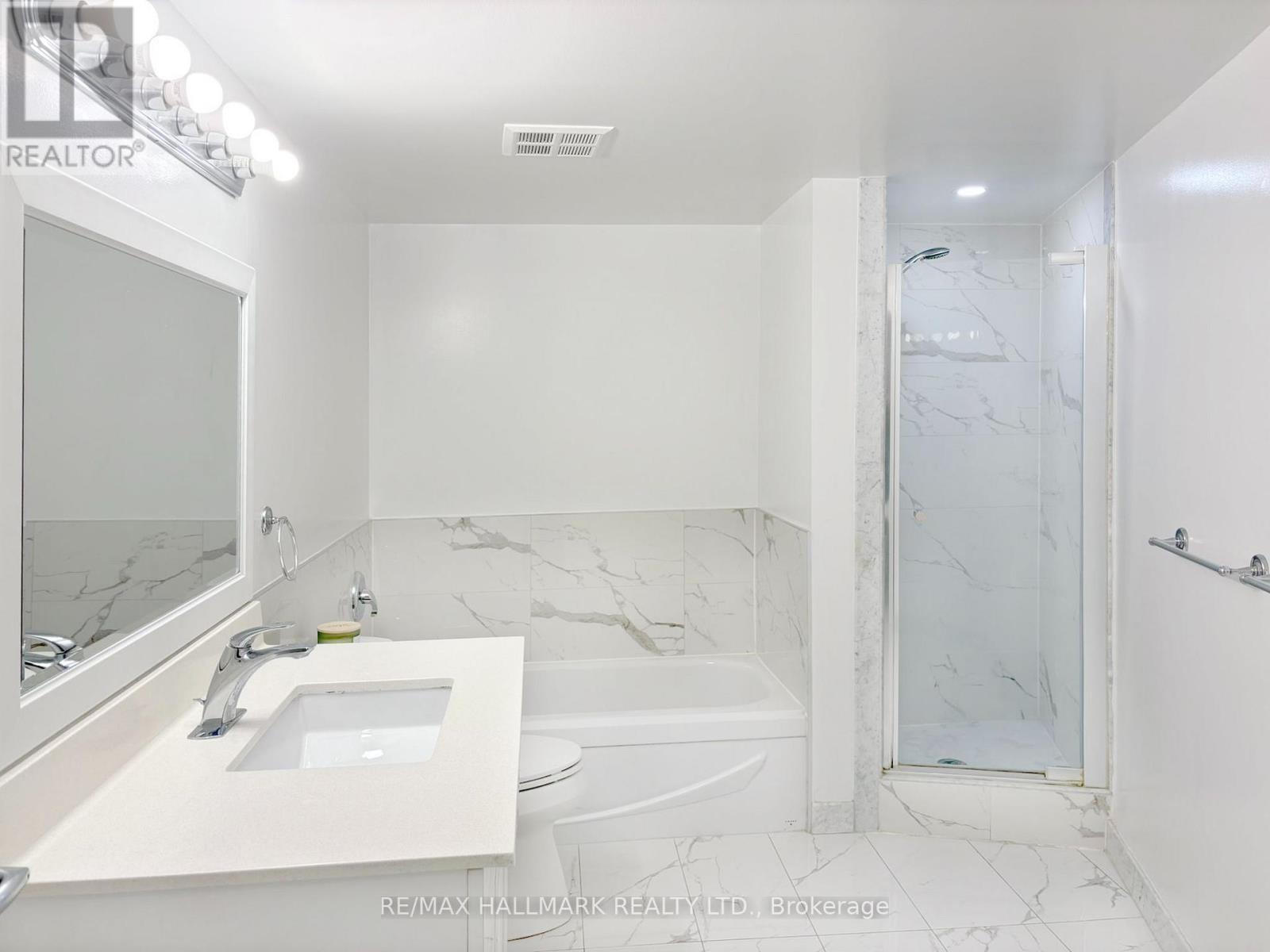 3206 - 25 The Esplanade, Toronto, Ontario  M5E 1W5 - Photo 15 - C13693284