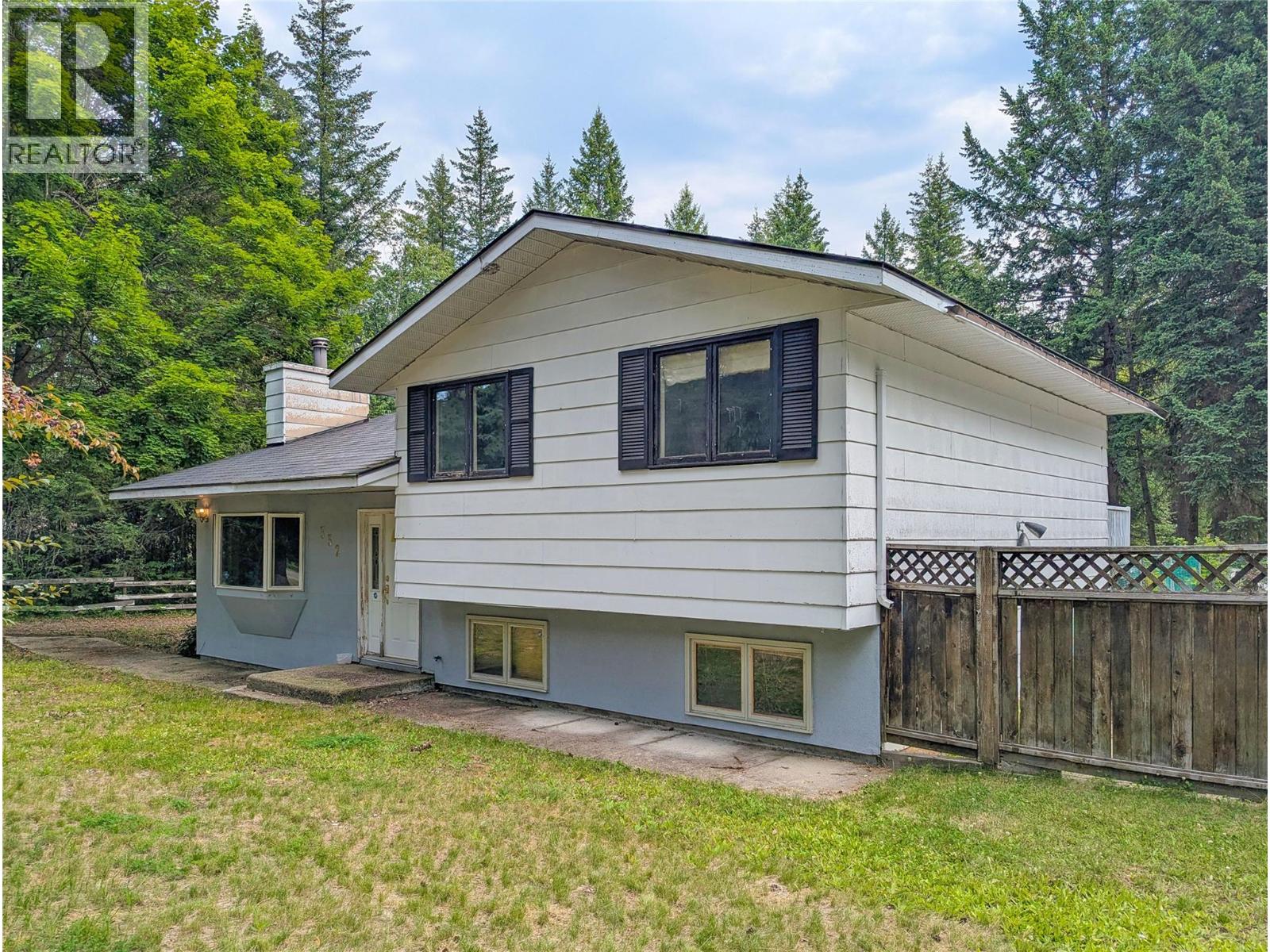 332 Schmidt Road, Clearwater, British Columbia