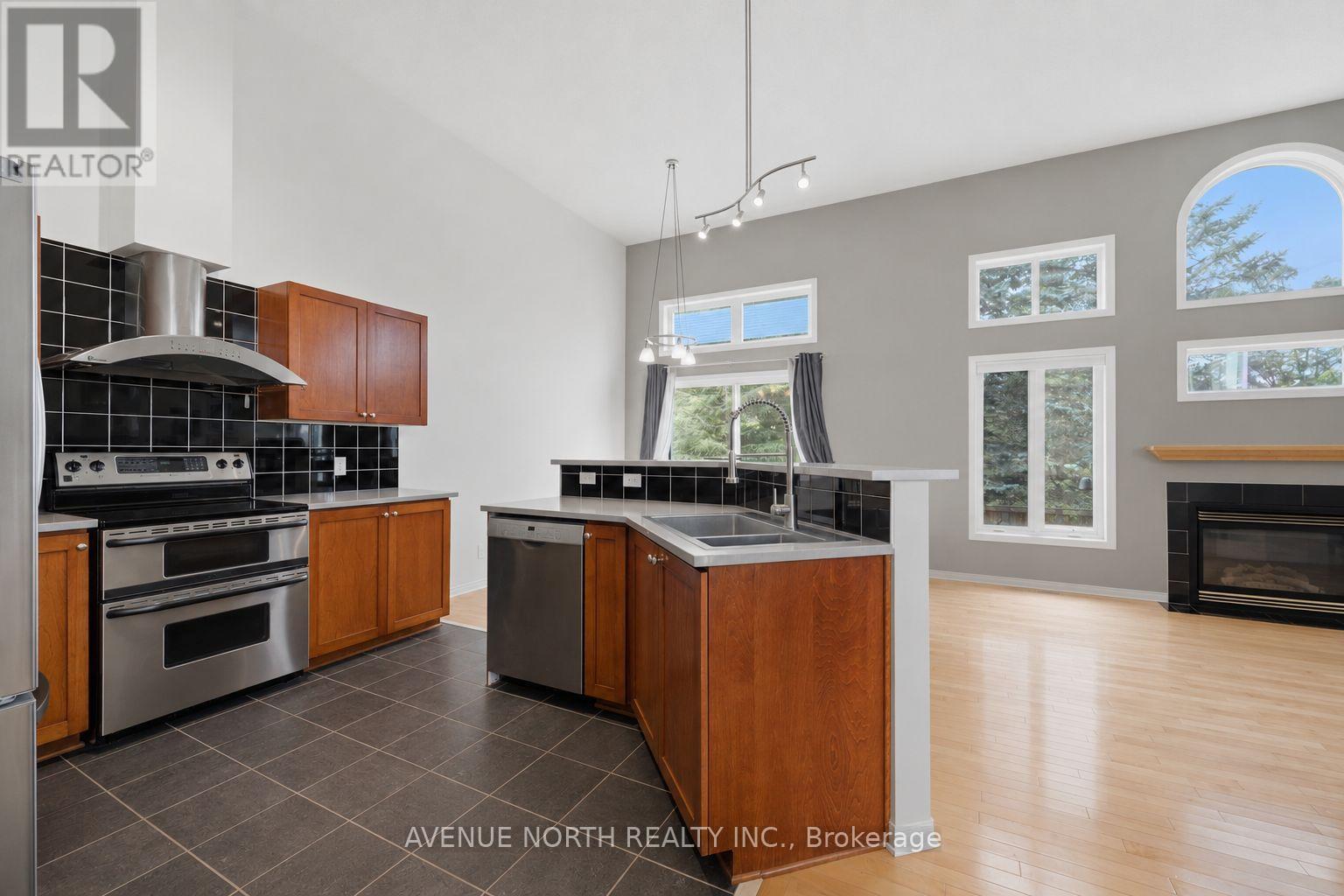 141 Gladeview Private, Ottawa, Ontario  K1T 4C4 - Photo 15 - X13692820