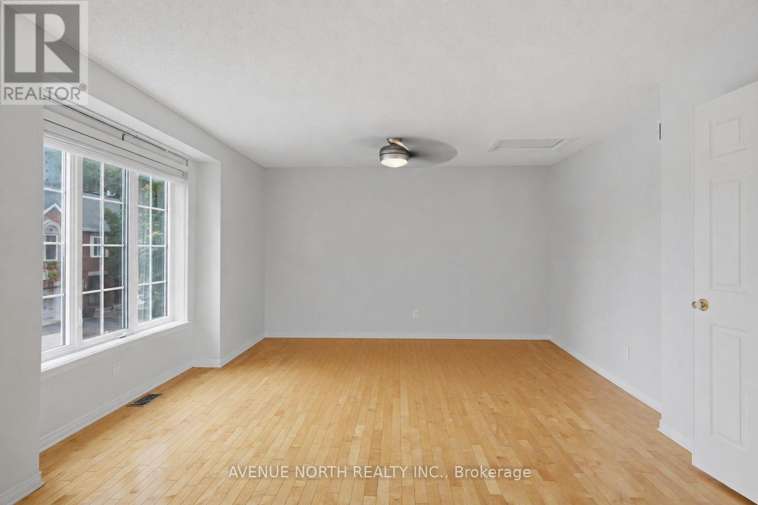141 Gladeview Private, Ottawa, Ontario  K1T 4C4 - Photo 25 - X13692820
