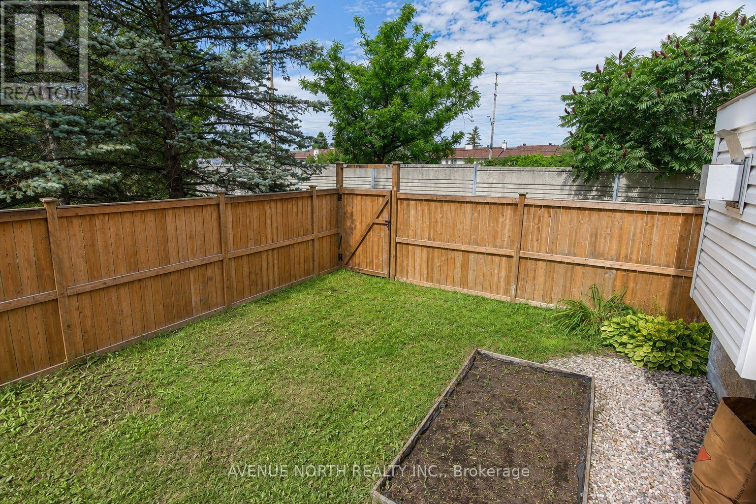 141 Gladeview Private, Ottawa, Ontario  K1T 4C4 - Photo 39 - X13692820
