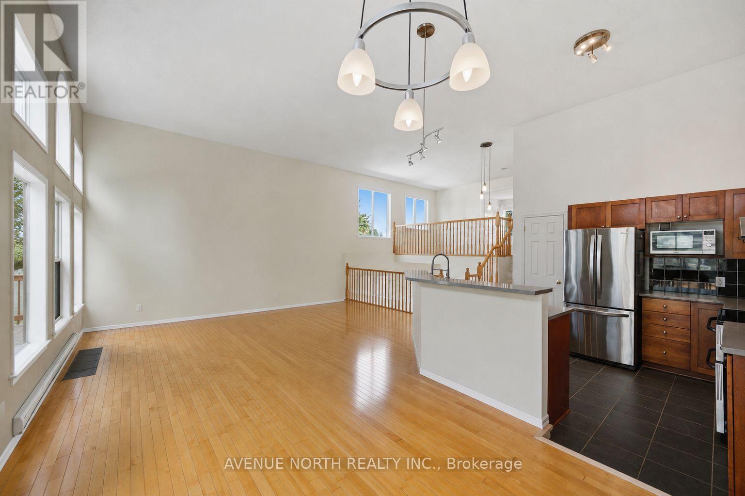 141 Gladeview Private, Ottawa, Ontario  K1T 4C4 - Photo 9 - X13692820