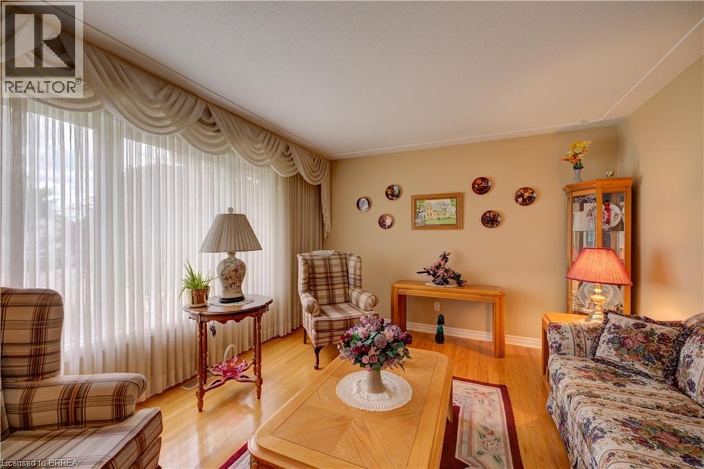 83 Evelyn Street, Brantford, Ontario  N3R 3H2 - Photo 7 - 40839887