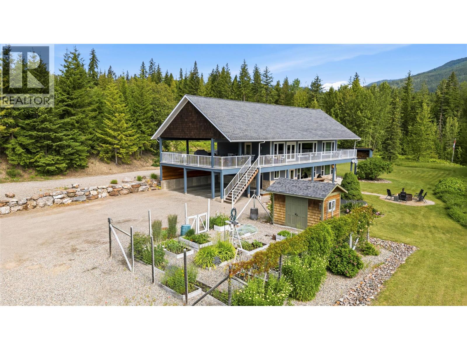 6137 Line 17 Road, Magna Bay, British Columbia  V0E 1M7 - Photo 2 - 10376766