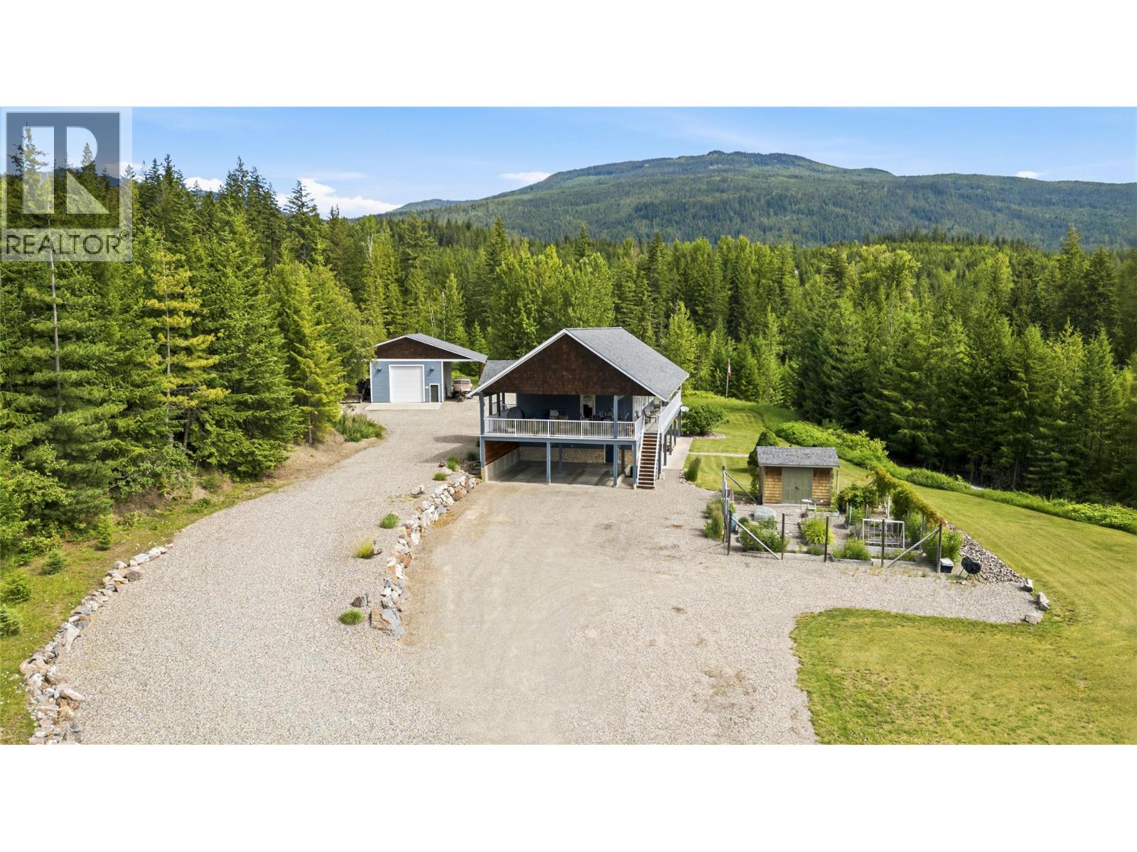 6137 Line 17 Road, Magna Bay, British Columbia  V0E 1M7 - Photo 49 - 10376766