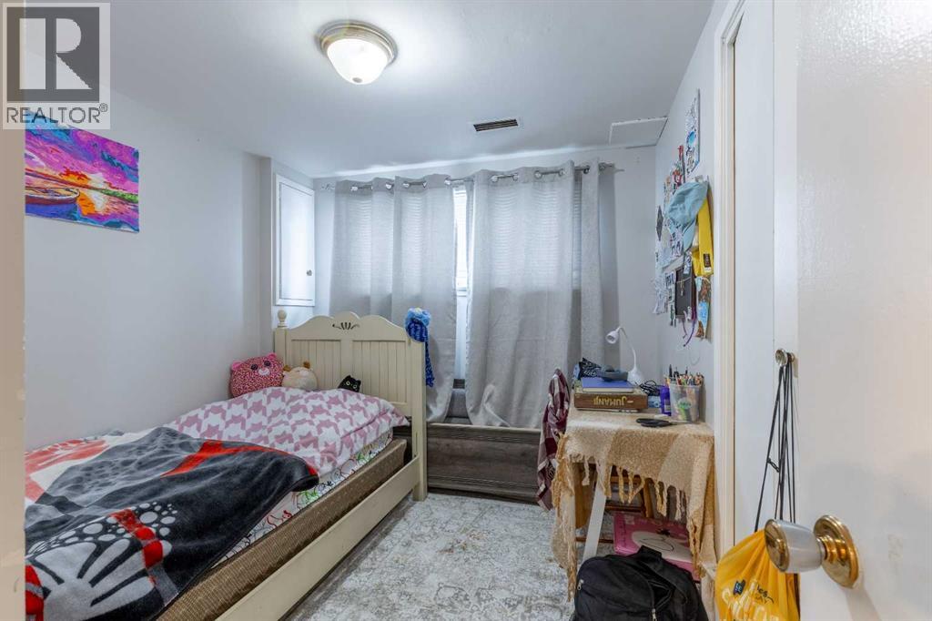 1408 & 1410 15 Avenue N, Lethbridge, Alberta  T1H 1W1 - Photo 22 - A2300176